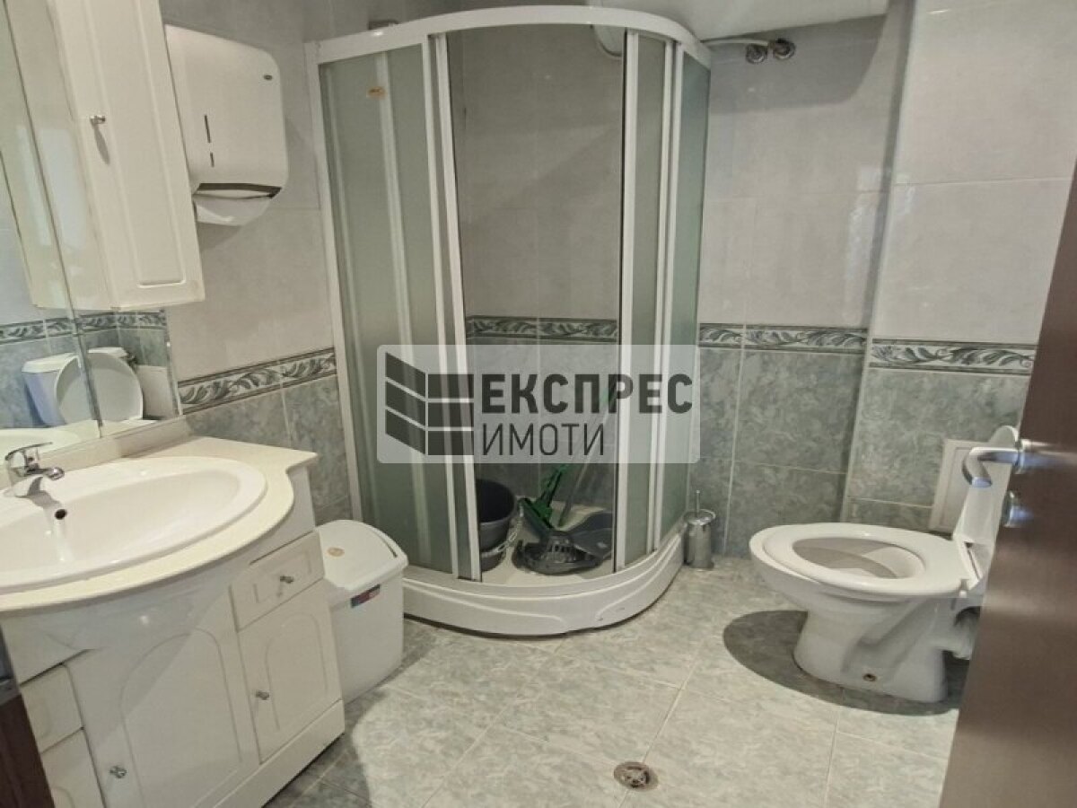 ЛУКСОЗЕН ОФИС, ЛЯТНО КИНО ТРАКИЯ