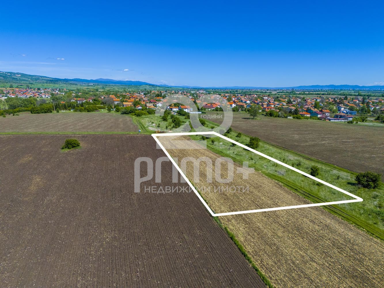 Парцел в София, област, с.Петърч за 298 000, Евро